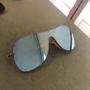 Ray Ban rb4311n